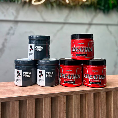 Creatina Monohidratada em pó Max Titanium e Integral Médica